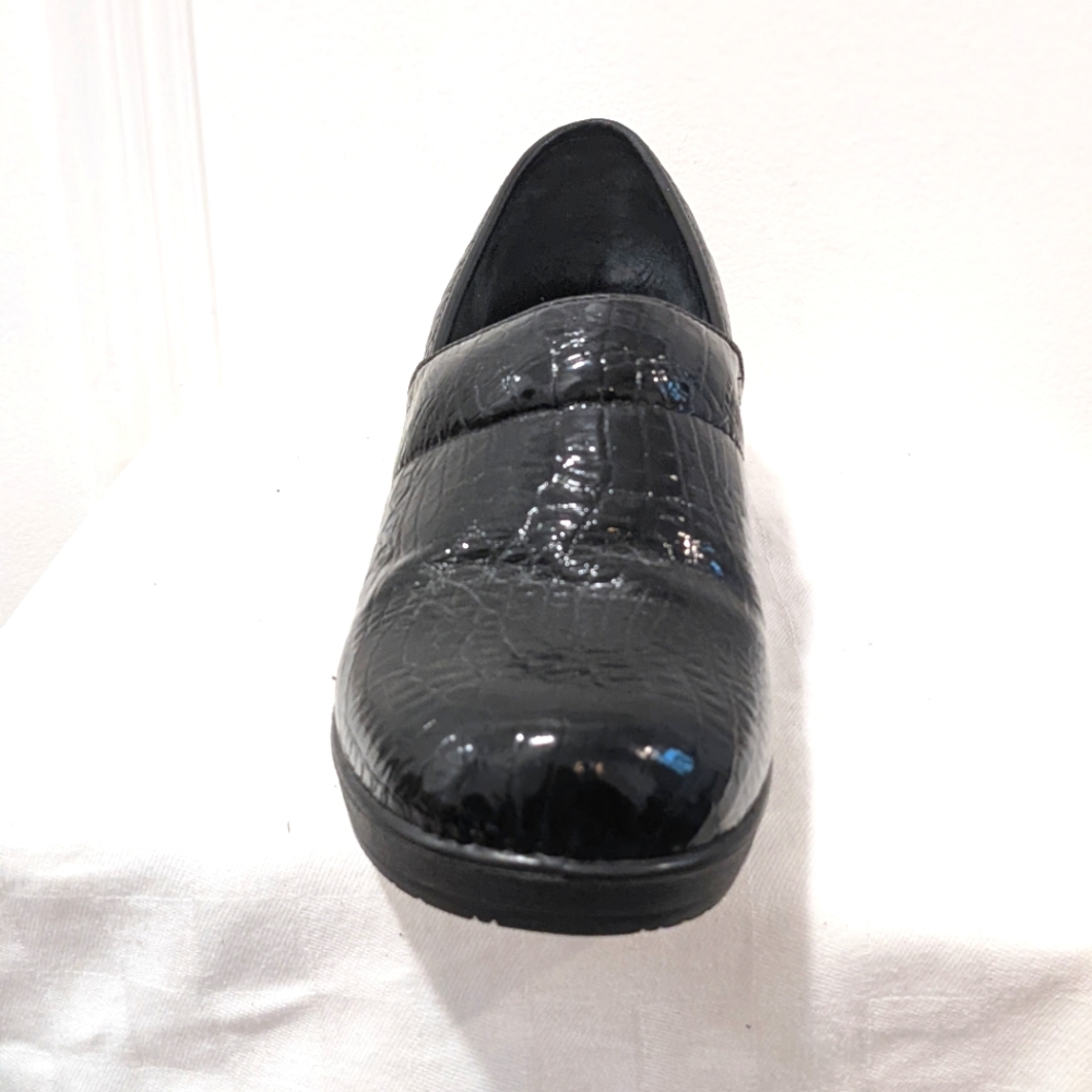 Leather clogs by Cushion Aire - Picture 9 of 14